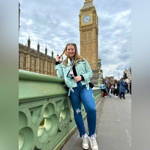 Meet your Posher, Rachel